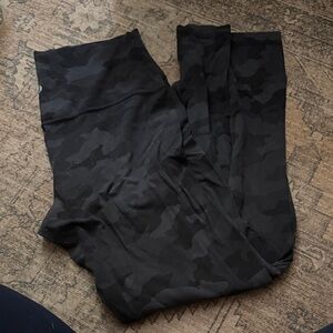 Lululemon womens Black Camo Performance Pants